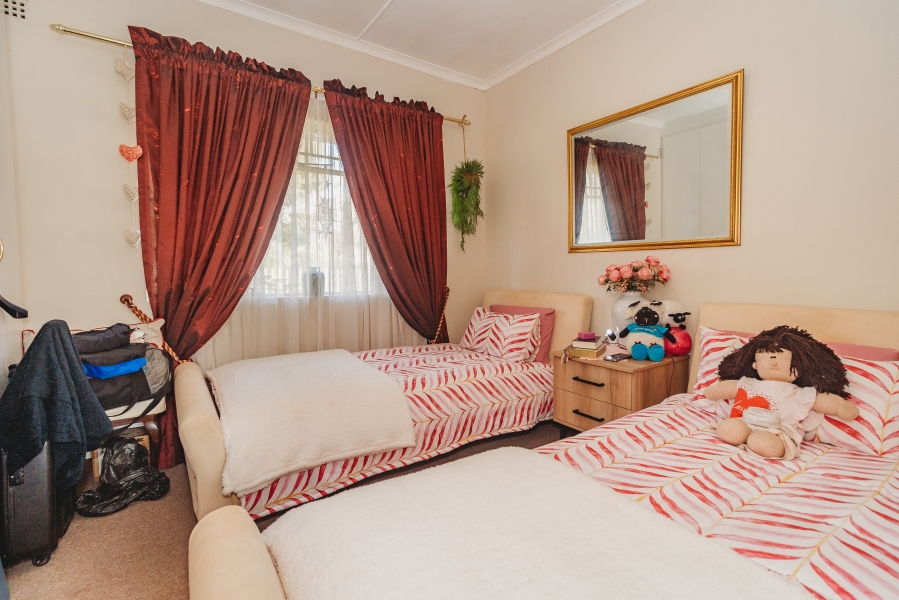 4 Bedroom Property for Sale in Heatherlands Western Cape
